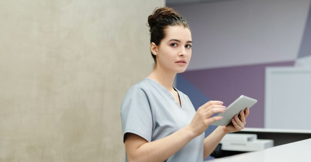 Administration et accueil en établissement de santé