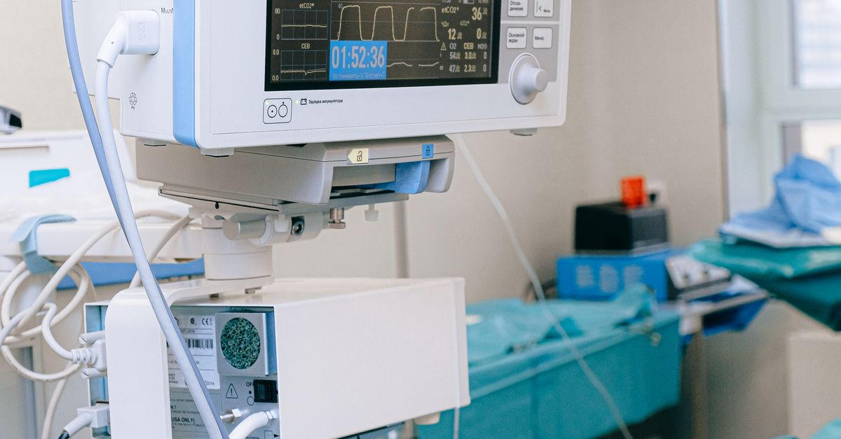 Équipement médical dans une salle d'opération moderne